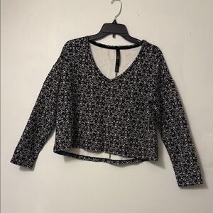 Elegant Black and White Floral Long Sleeve Top